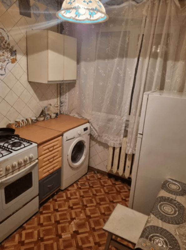 Long term rent 2 bedroom-(s) apartment Traktorobudivnykiv Avenue 138