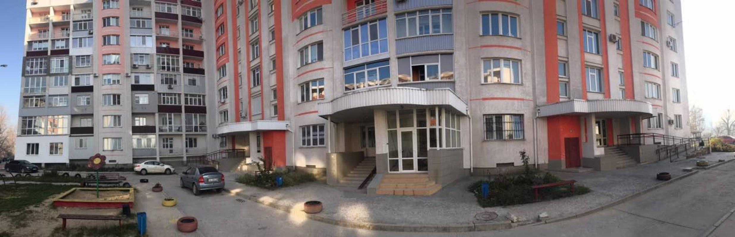 Долгосрочная аренда 3 комнатной квартиры Академика Барабашова ул. 32