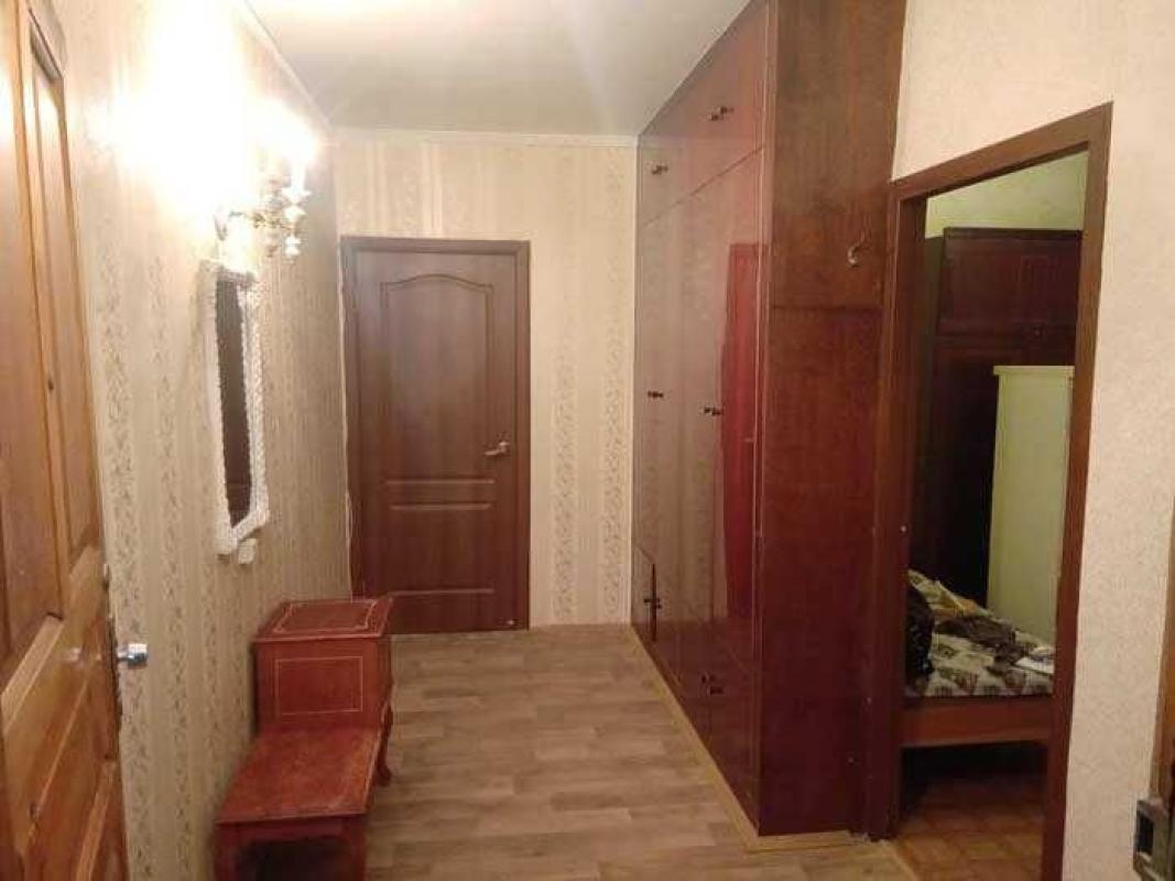 Sale 3 bedroom-(s) apartment 65.1 sq. m., Peremohy Avenue 65а