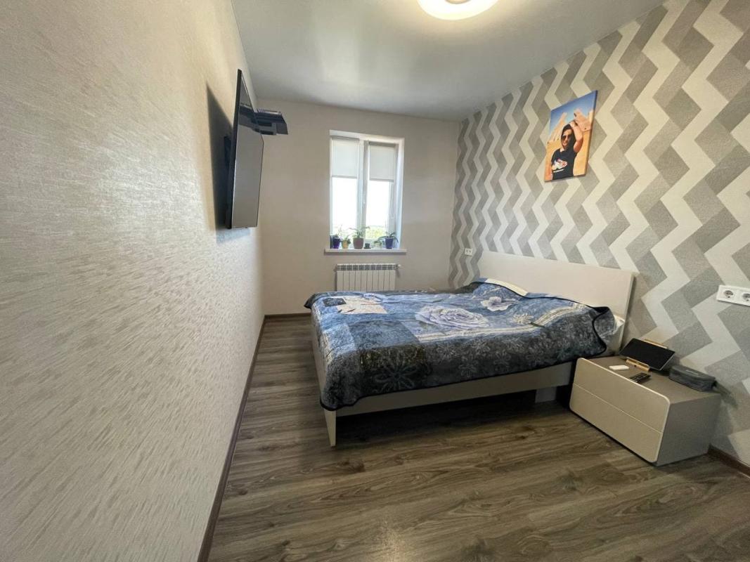 Sale 3 bedroom-(s) apartment 92 sq. m., Peremohy Avenue 89