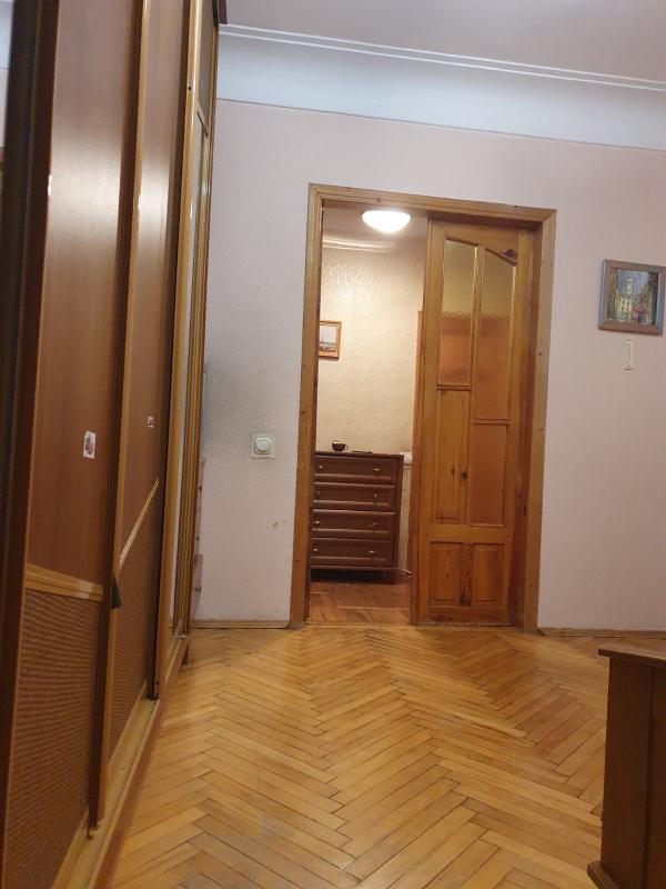 Продаж 3 кімнатної квартири 80 кв. м, Героїв Харкова просп. 15