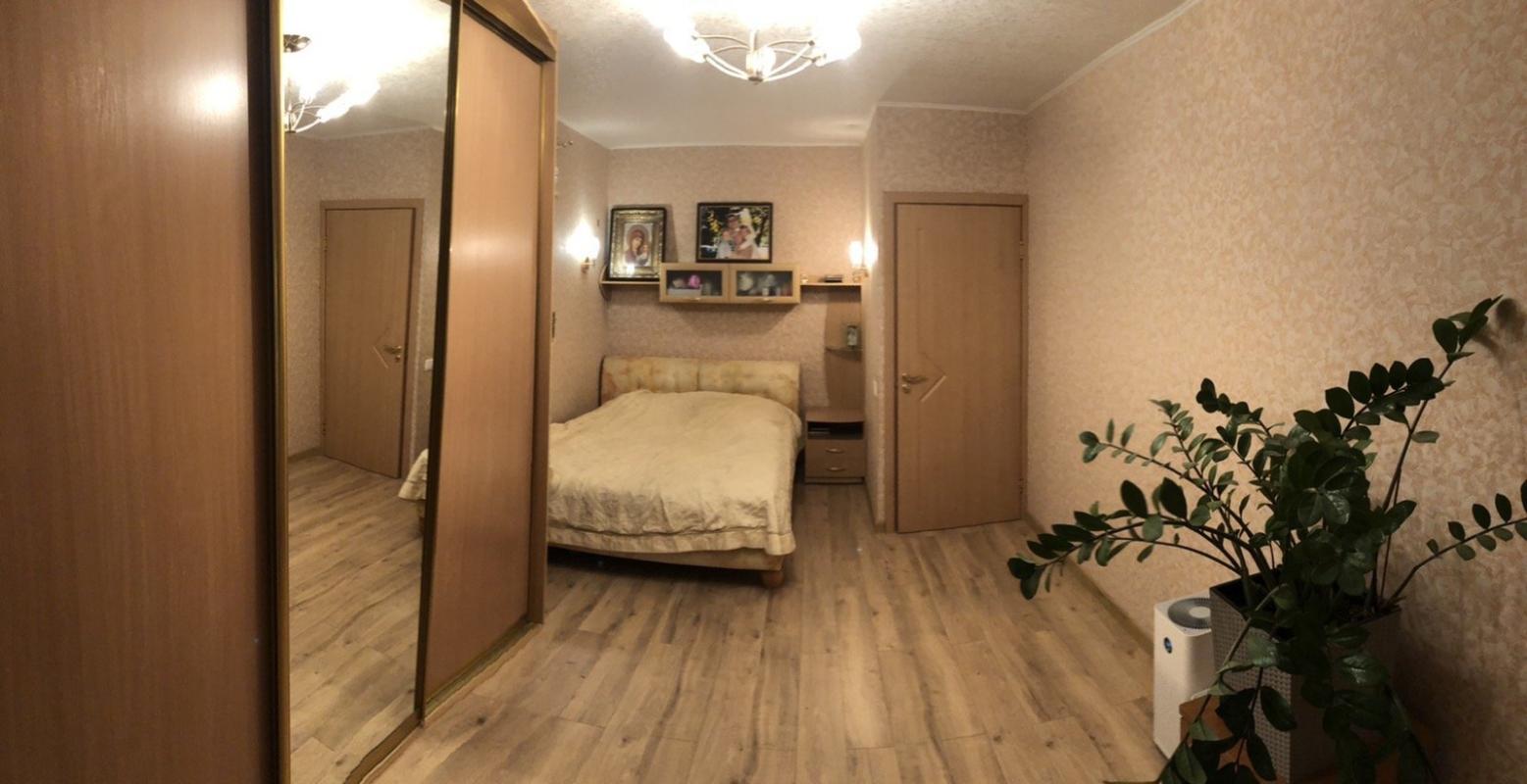Sale 3 bedroom-(s) apartment 62 sq. m., Heroiv Pratsi Street 29