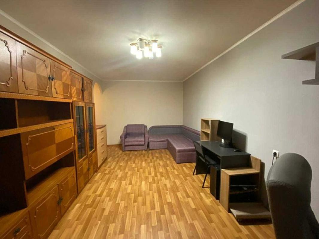Sale 1 bedroom-(s) apartment 36 sq. m., Amosova Street