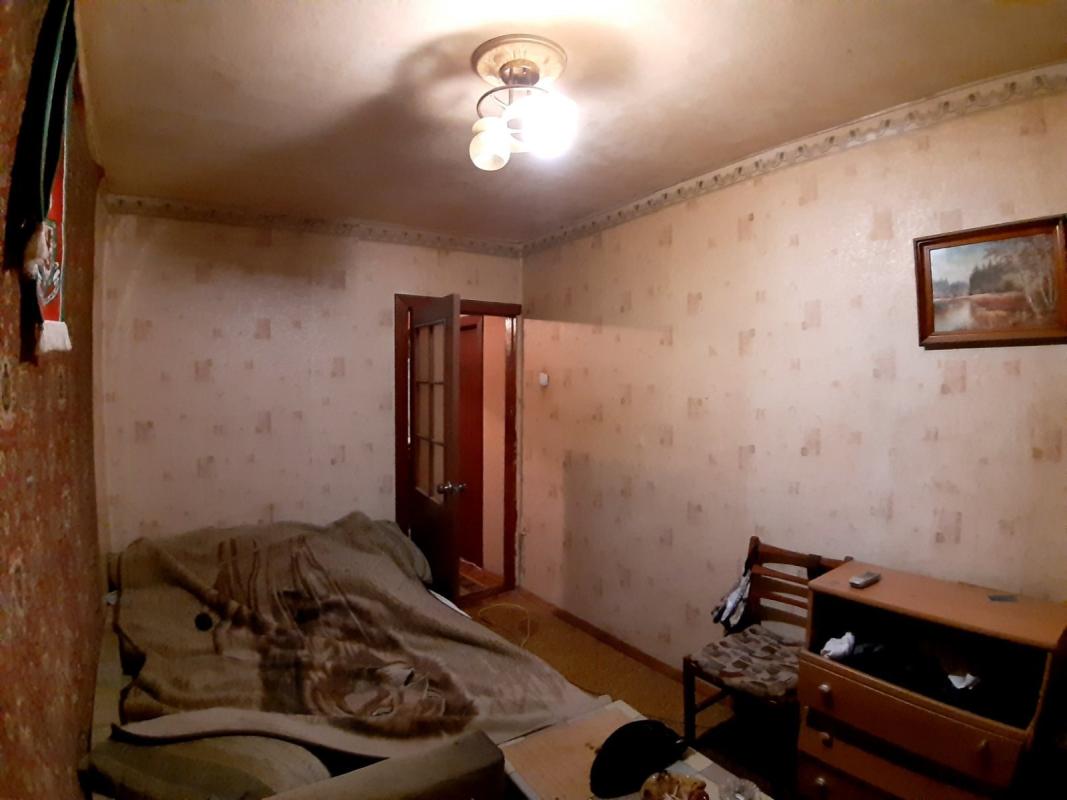Sale 3 bedroom-(s) apartment 60 sq. m., Buchmy Street (Komandarma Uborevycha Street)