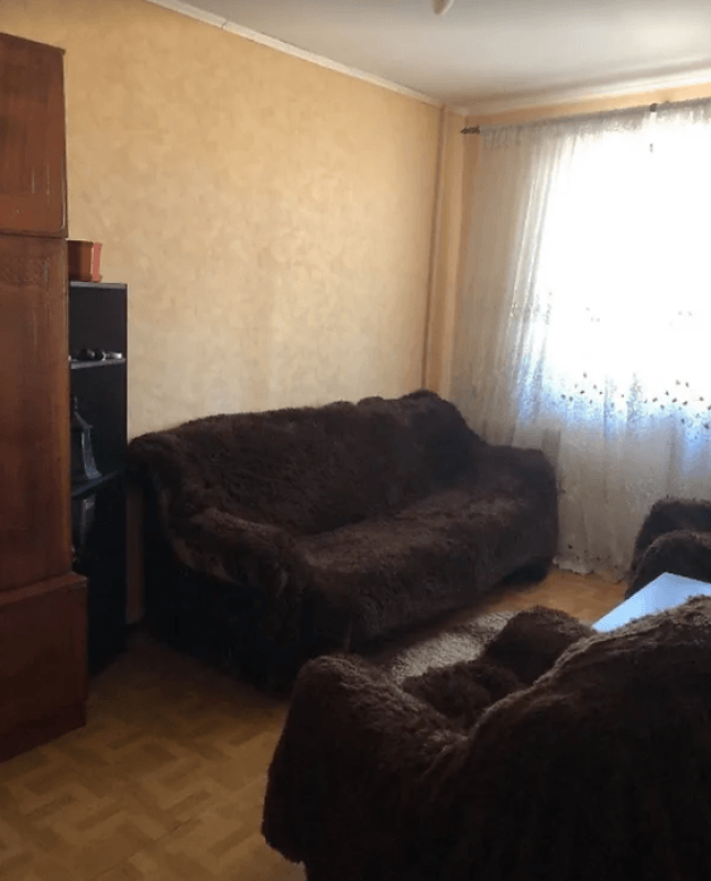 Продажа 3 комнатной квартиры 68 кв. м, Дружбы Народов ул. 208а