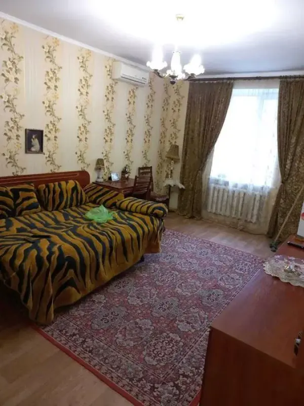 Apartment for sale - Dniprovska Street 20
