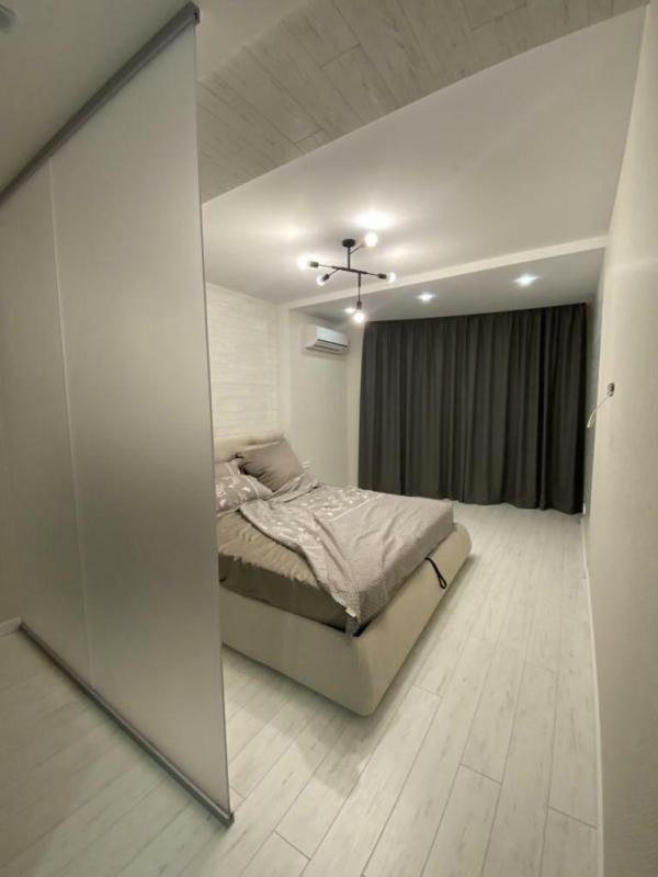 Sale 2 bedroom-(s) apartment 87 sq. m., Hryhorivske Highway (Komsomolske Highway) 55