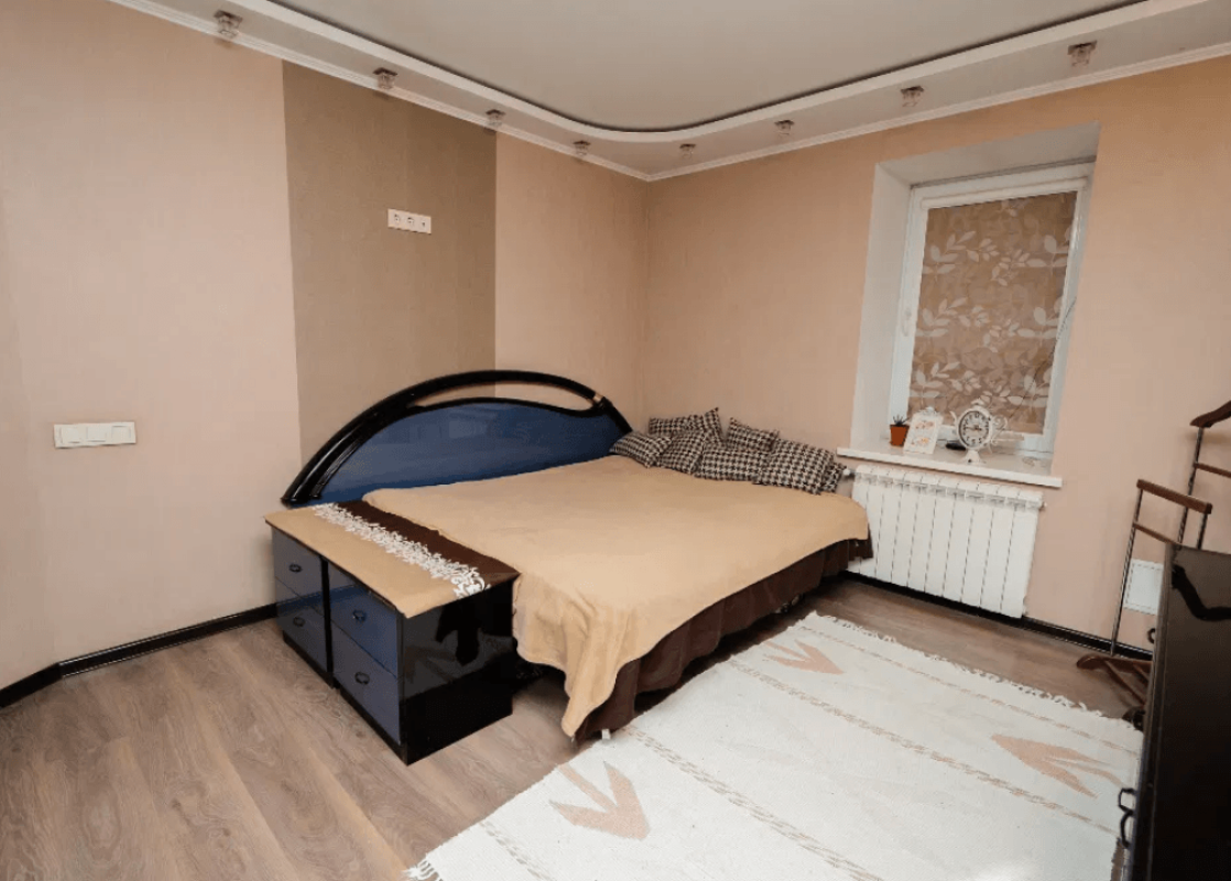 Sale 3 bedroom-(s) apartment 108 sq. m., Zaliska Street 3а