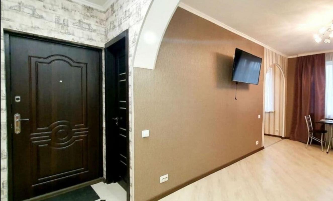 Sale 3 bedroom-(s) apartment 65 sq. m., Yuvileinyi avenue 32а