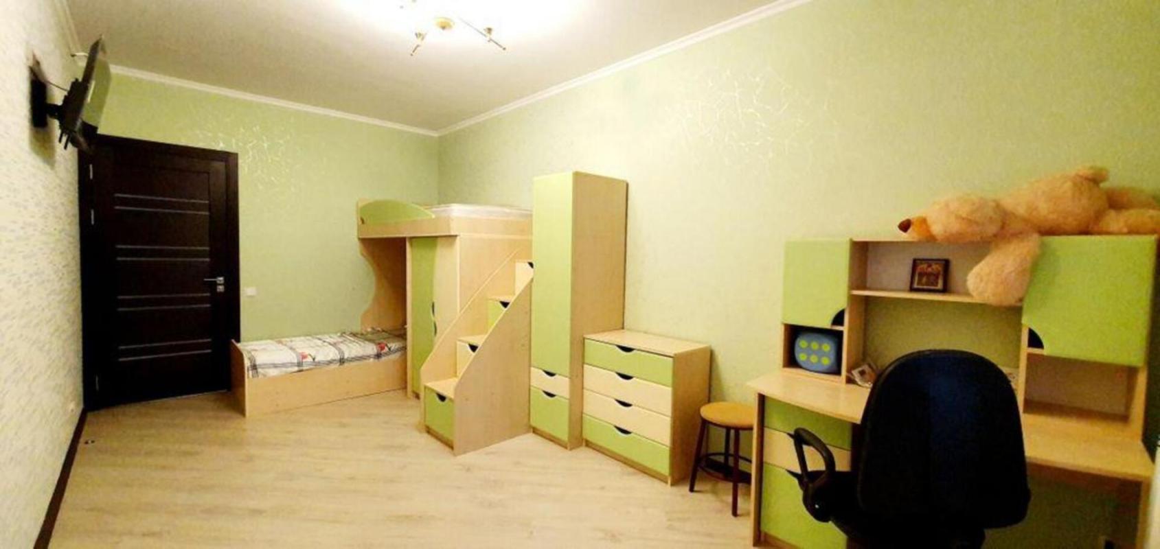 Sale 3 bedroom-(s) apartment 65 sq. m., Yuvileinyi avenue 32а