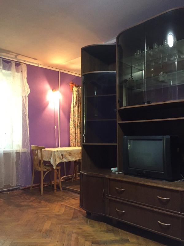 Продаж 2 кімнатної квартири 44 кв. м, Сергія Єсеніна вул. 10
