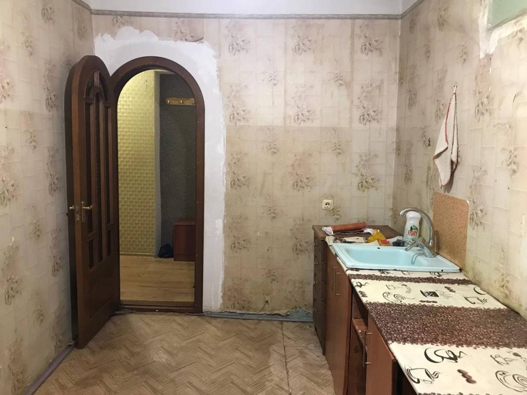 Sale 3 bedroom-(s) apartment 65 sq. m., Zaliska Street 1а