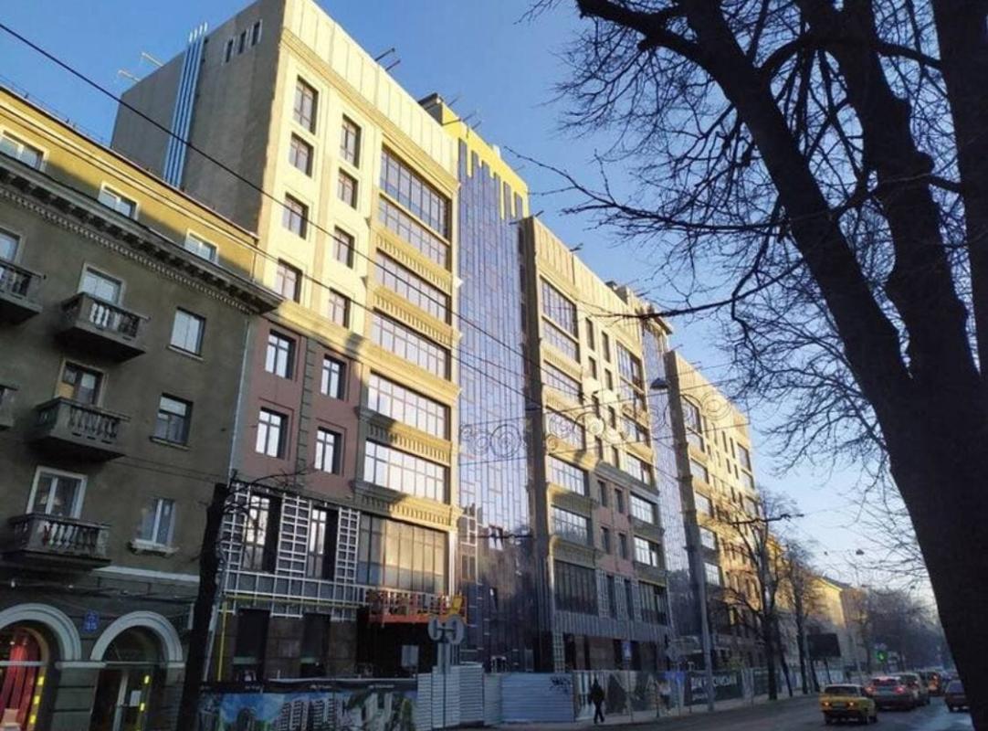 Продаж 2 кімнатної квартири 88 кв. м, Сумська вул.