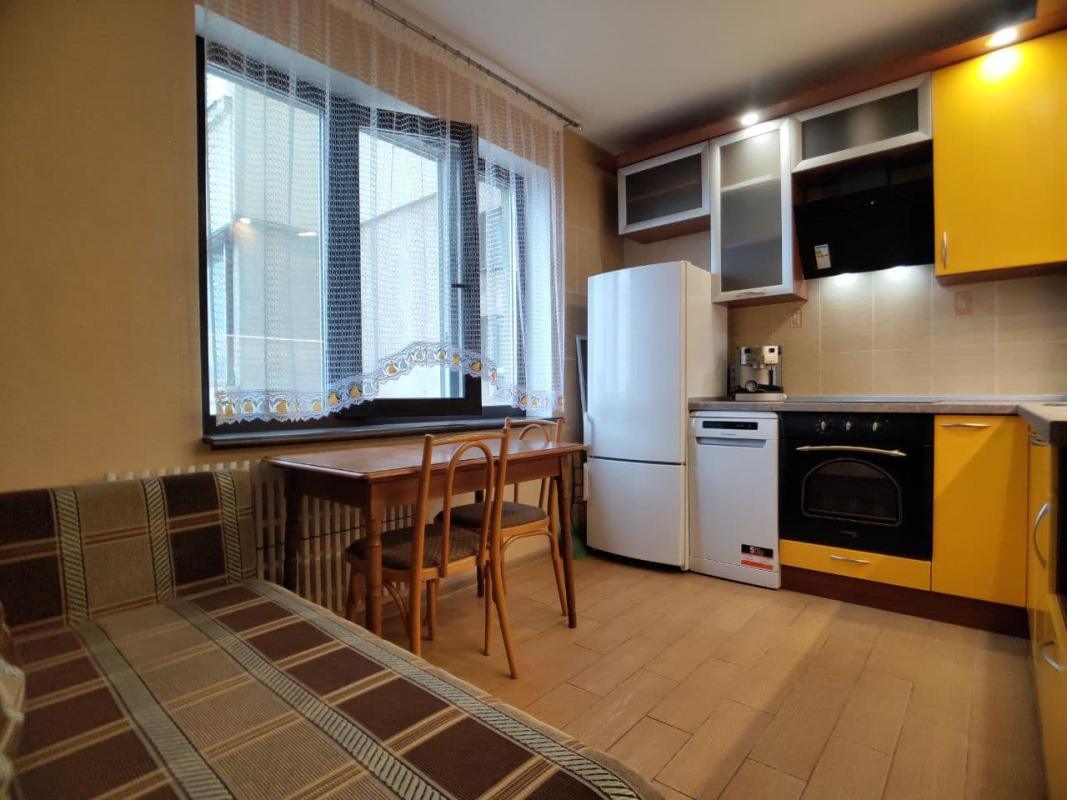 Sale 3 bedroom-(s) apartment 67 sq. m., Nauky avenue 26