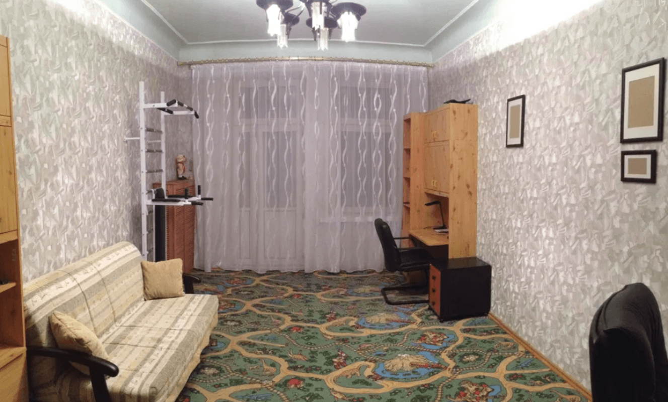Продаж 3 кімнатної квартири 101 кв. м, Мироносицька вул. 91