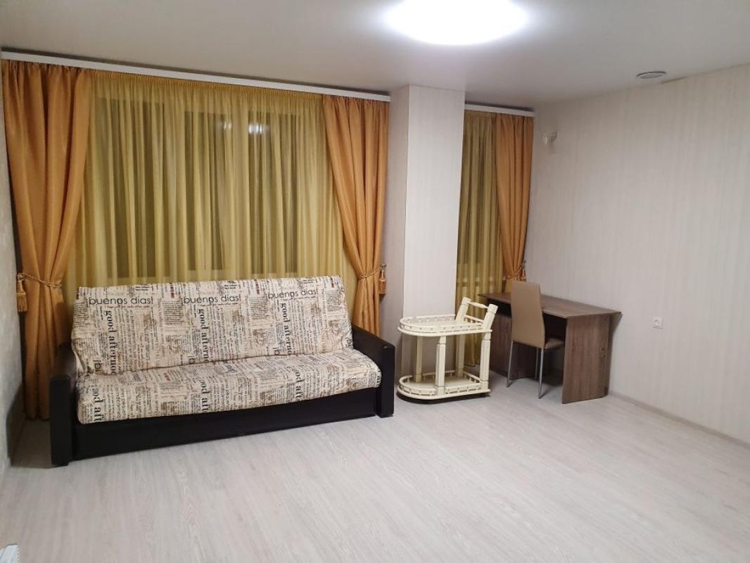Long term rent 1 bedroom-(s) apartment Hvardiytsiv-Shyronintsiv Street 70б