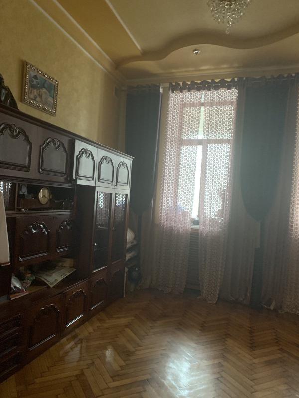 Продажа 3 комнатной квартиры 157 кв. м, Рымарская ул. 22