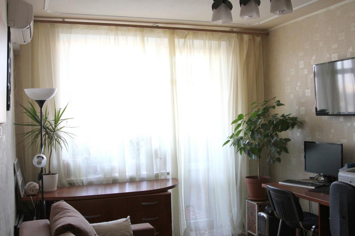 Продажа 2 комнатной квартиры 44 кв. м, Академика Павлова ул. 321/20