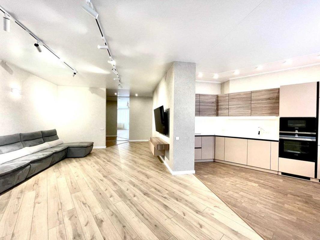 Sale 3 bedroom-(s) apartment 118 sq. m., Kultury Street 22