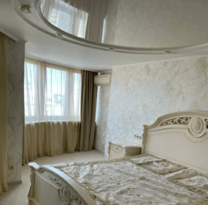 Продаж 2 кімнатної квартири 120 кв. м, Гвардійців-Широнінців вул. 27