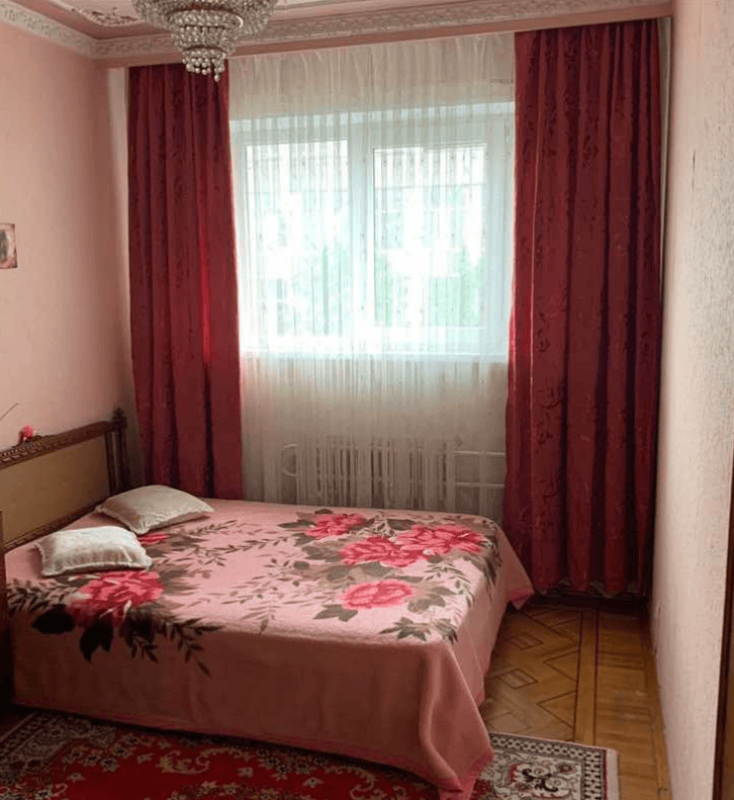 Продаж 3 кімнатної квартири 61 кв. м, Юрія Гагаріна просп. 94