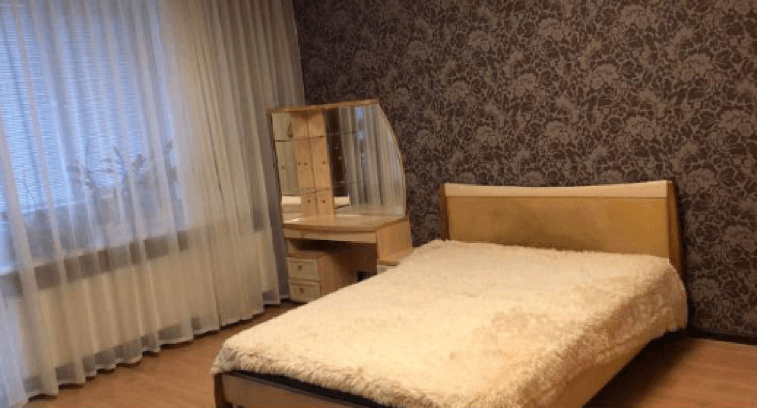 Sale 3 bedroom-(s) apartment 104 sq. m., Dudynskoi Street (Narimanova Street)