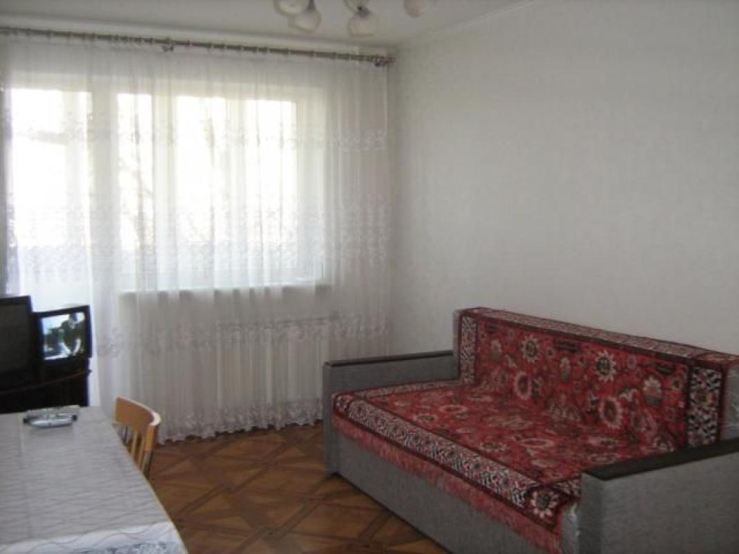 Продаж 1 кімнатної квартири 33 кв. м, Краснодарська вул. 185