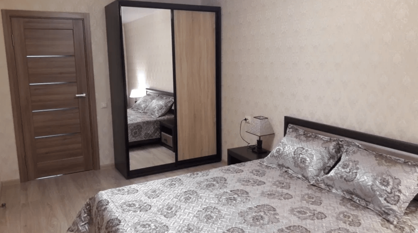 Sale 2 bedroom-(s) apartment 45 sq. m., 23 Serpnya Street 38