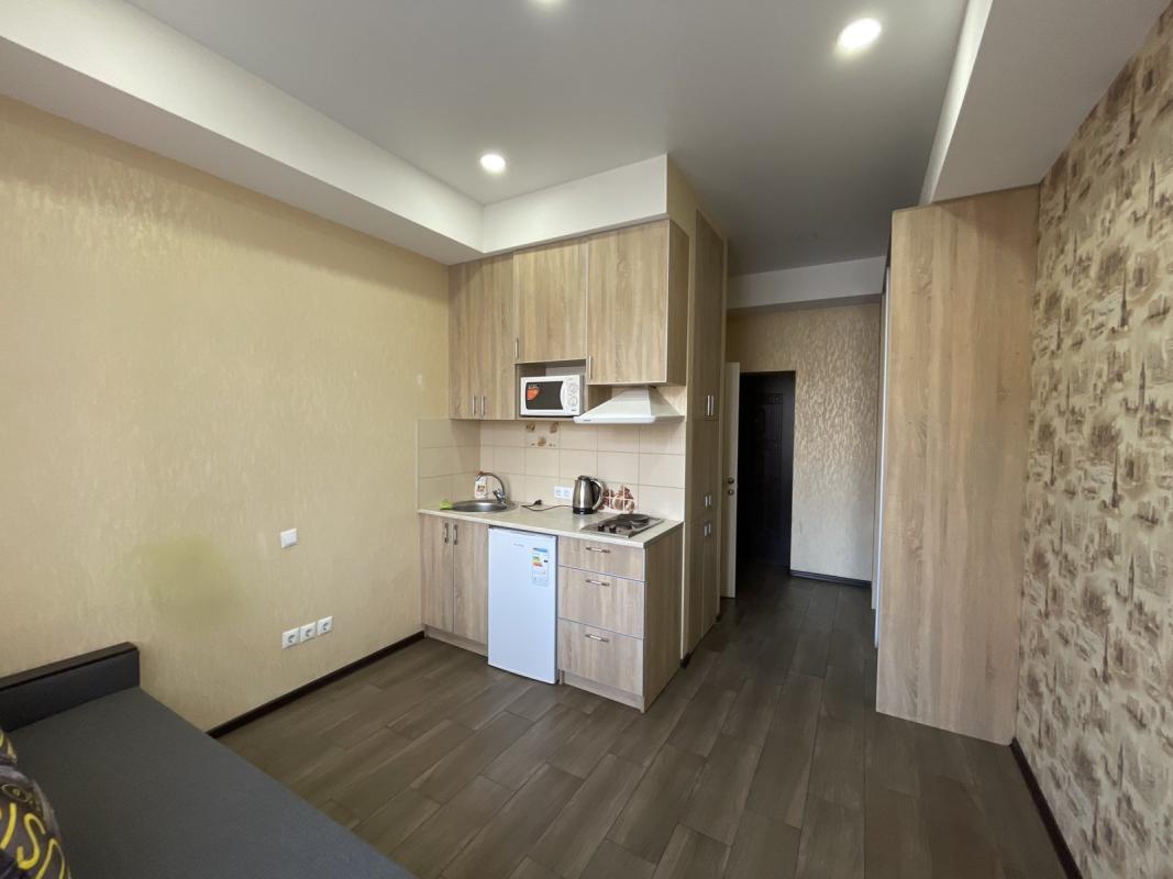 Sale 1 bedroom-(s) apartment 33 sq. m., Akademika Pavlova Street 140