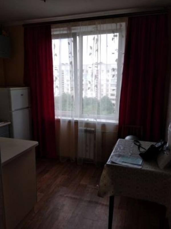 Sale 2 bedroom-(s) apartment 44 sq. m., Heroiv Pratsi Street 4