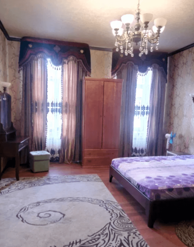 Long term rent 3 bedroom-(s) apartment Rymarska Street 7
