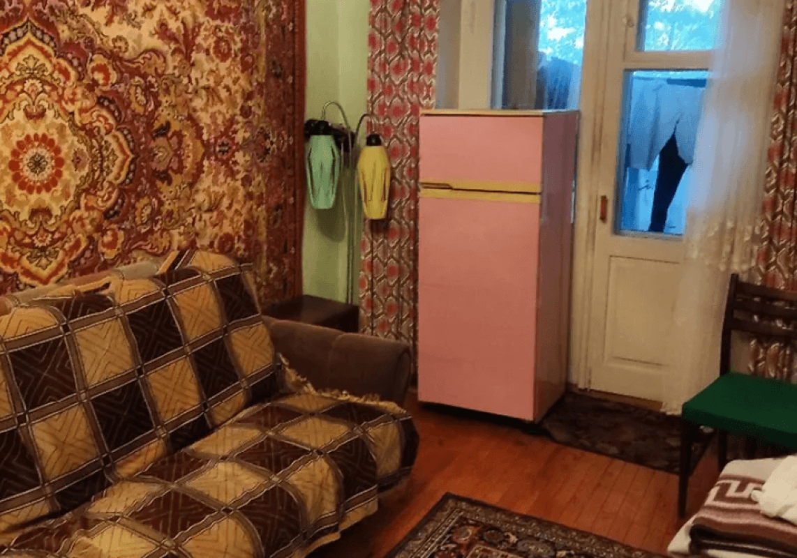 Довгострокова оренда 3 кімнатної квартири Новгородська вул. 6