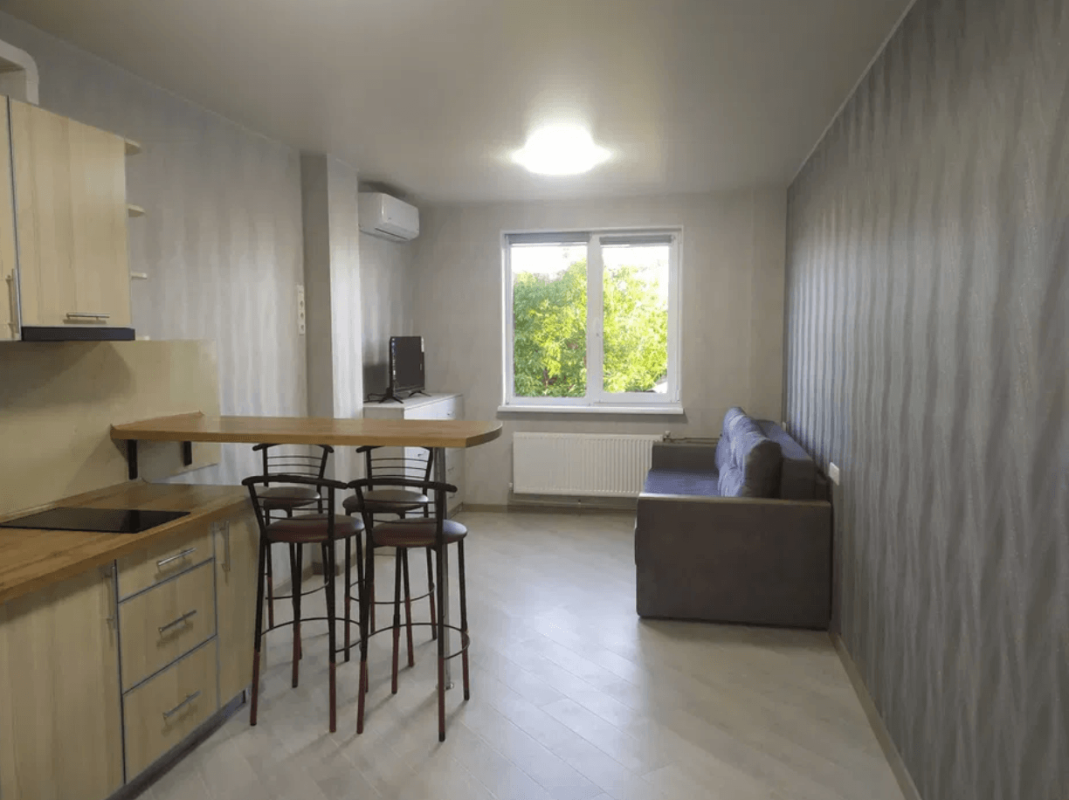 Long term rent 1 bedroom-(s) apartment Yaroslavska Street 25а
