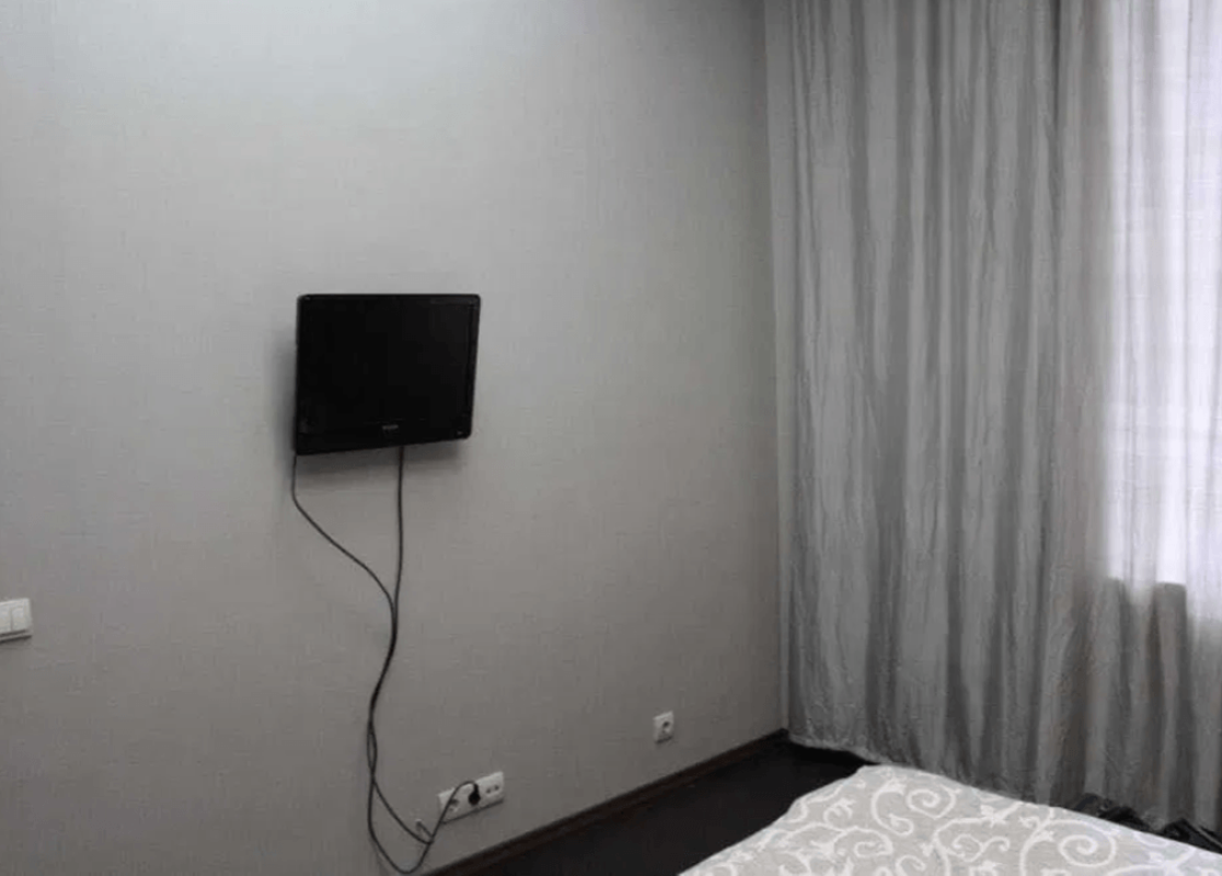 Long term rent 1 bedroom-(s) apartment Svobody Street 27