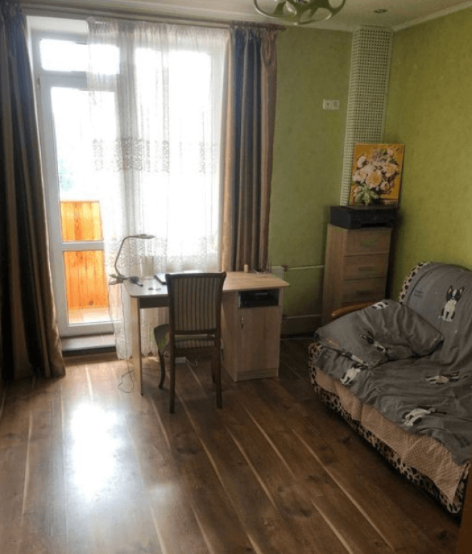 Продаж 3 кімнатної квартири 128.5 кв. м, Олександрівський просп. (Косіора) 69д