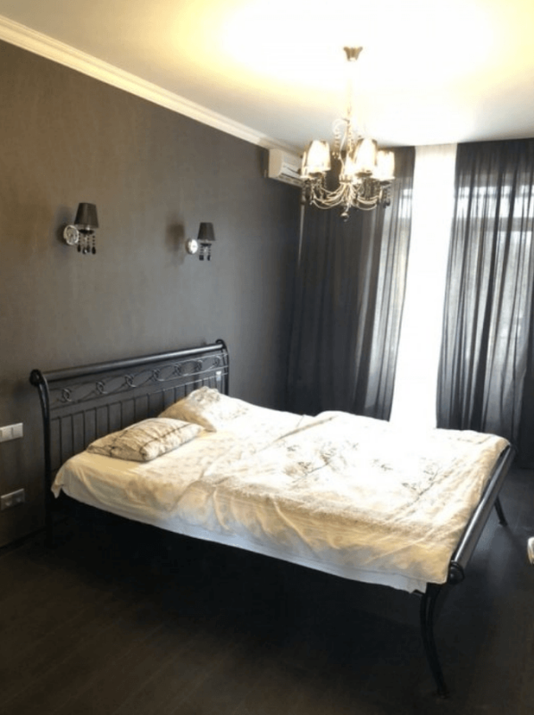 Sale 3 bedroom-(s) apartment 75 sq. m., Vasylia Stusa Street
