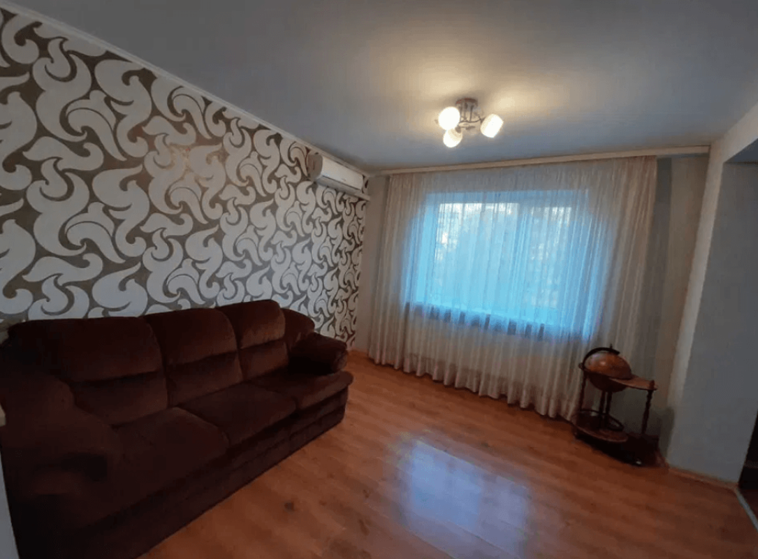 Продаж 3 кімнатної квартири 67 кв. м, Космічна вул. 27