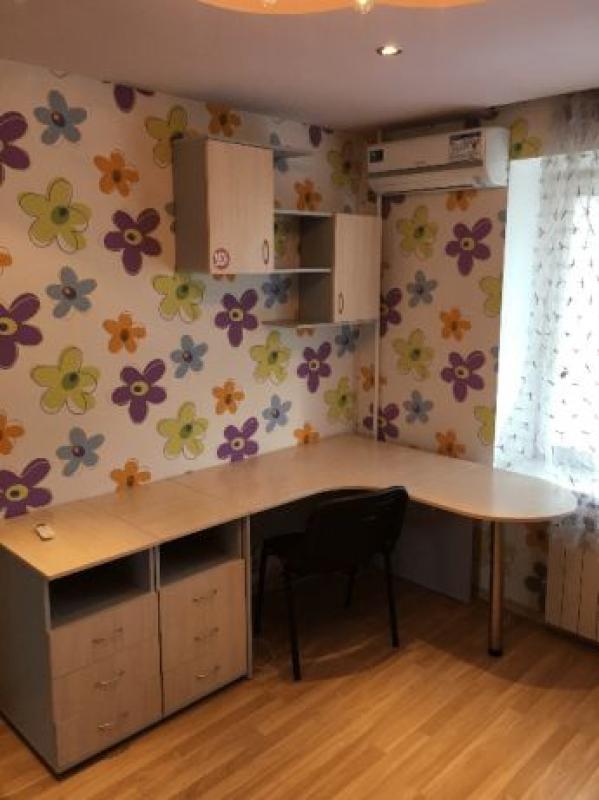 Продажа 2 комнатной квартиры 65 кв. м, Гвардейцев-Широнинцев ул. 51