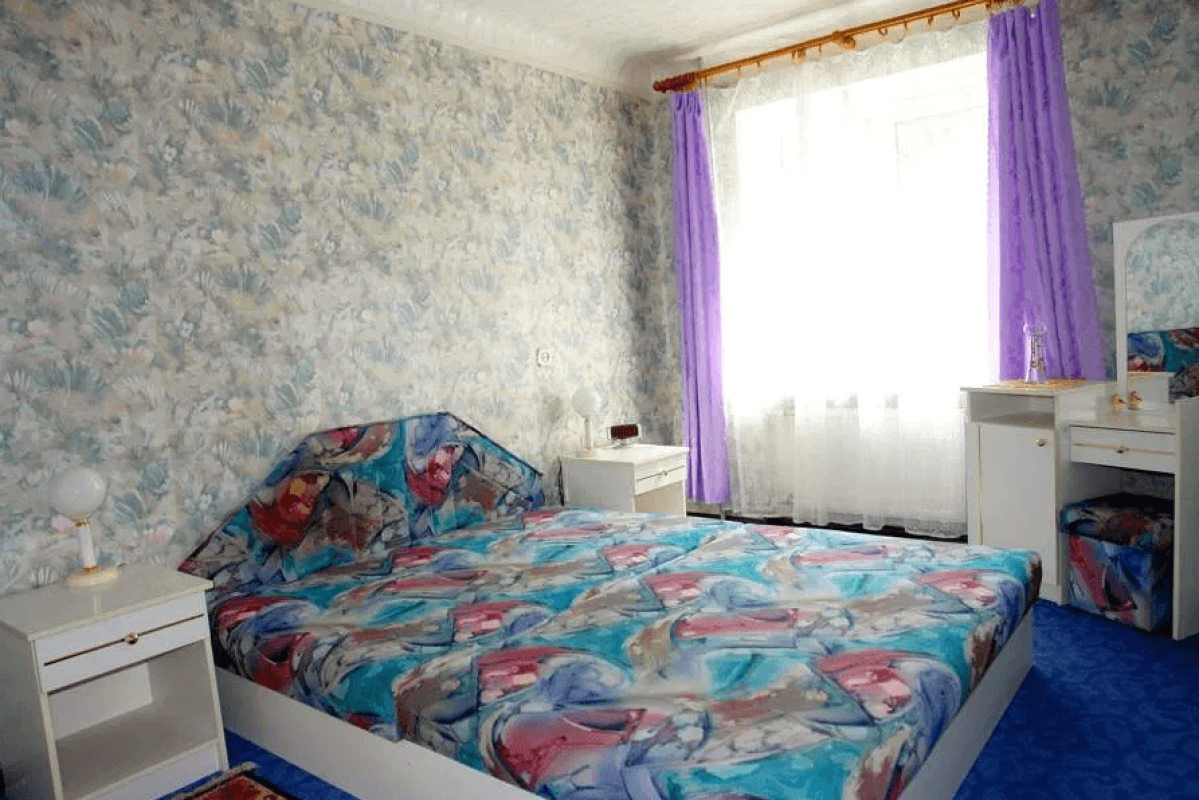 Долгосрочная аренда 3 комнатной квартиры Байрона просп. (Героев Сталинграда) 165б