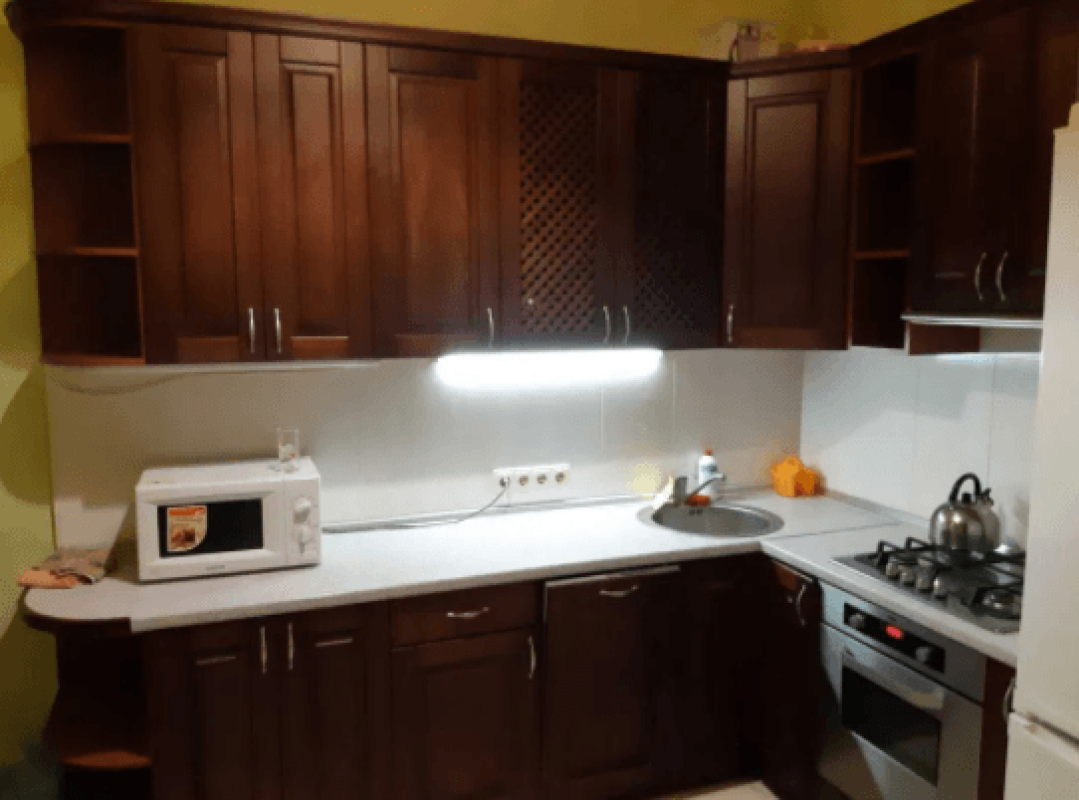 Long term rent 2 bedroom-(s) apartment Kulykivskyi uzviz (Revoliutsii Street) 8/10