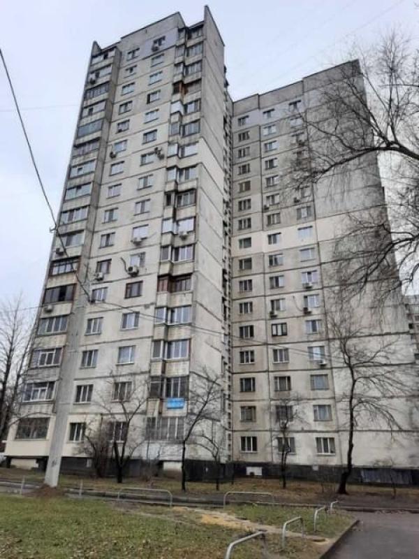 Sale 3 bedroom-(s) apartment 71 sq. m., Hroznenska Street 38