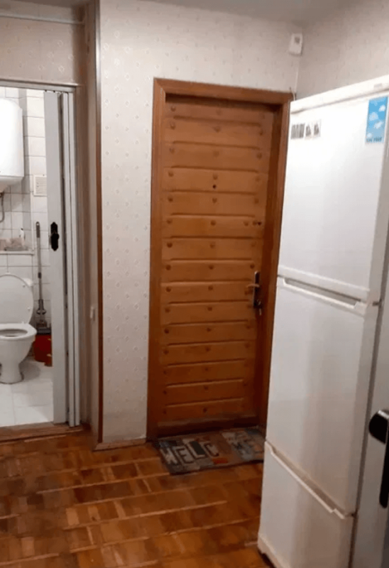 Long term rent 2 bedroom-(s) apartment Derevyanka Street 38