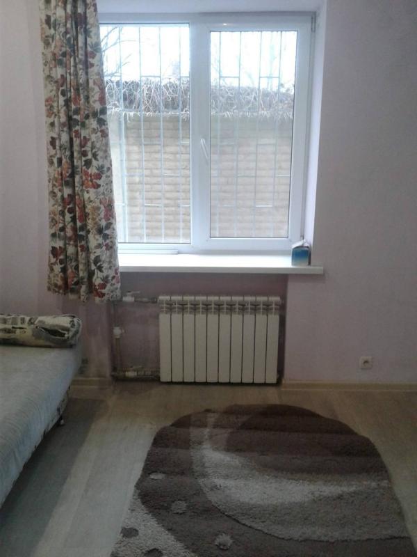 Long term rent 1 bedroom-(s) apartment Dmytra Kotsyubayla Street (Derzhavinska Street)