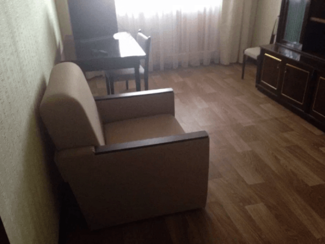 Long term rent 2 bedroom-(s) apartment Dmytra Kotsyubayla Street (Derzhavinska Street) 2