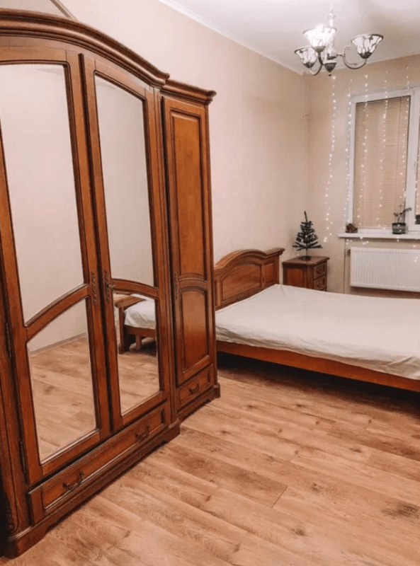 Sale 2 bedroom-(s) apartment 80 sq. m., Novooleksandrivska Street