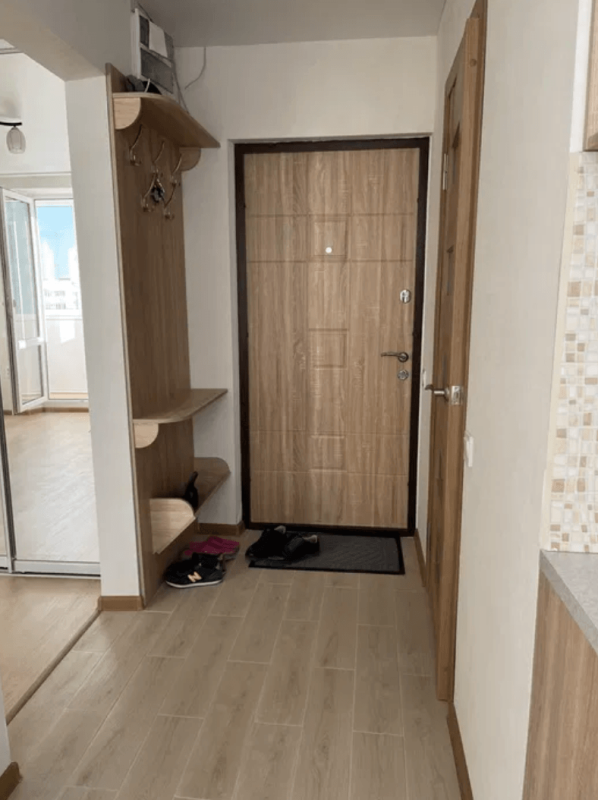 Long term rent 1 bedroom-(s) apartment Novhorodska Street 10