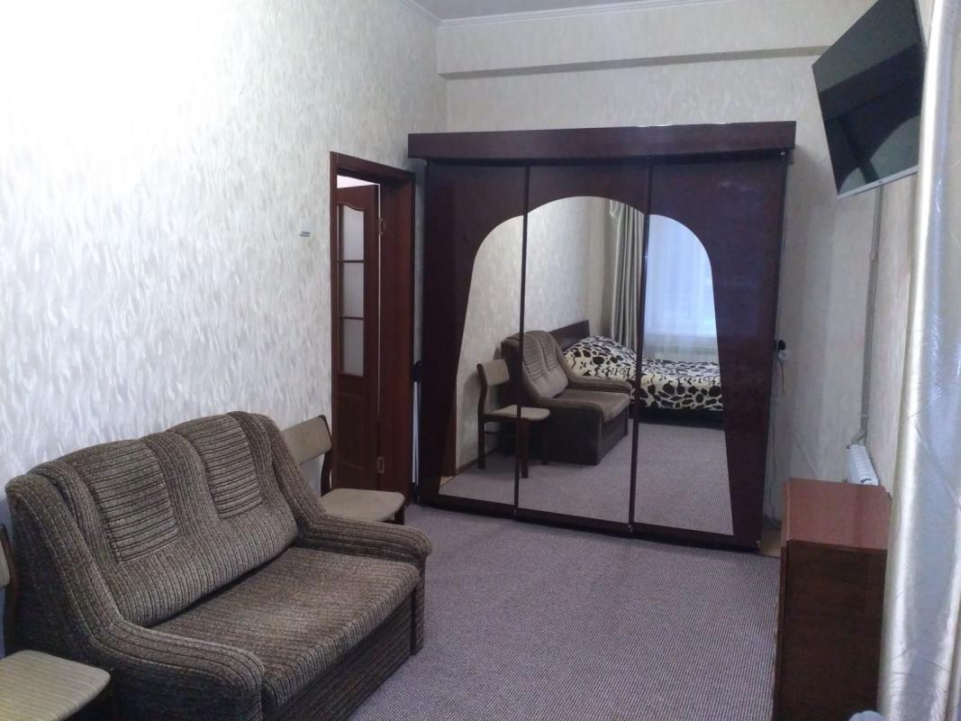 Long term rent 1 bedroom-(s) apartment Studentska Street 4