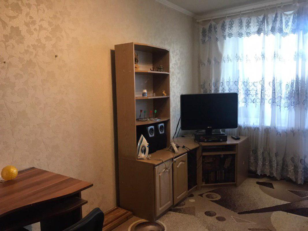 Долгосрочная аренда 1 комнатной квартиры Новгородская ул. 10
