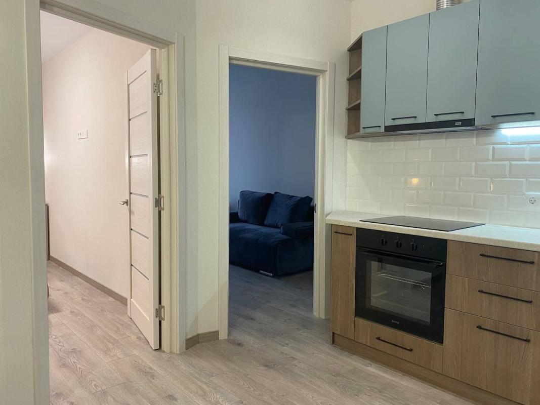 Long term rent 2 bedroom-(s) apartment Peremohy Avenue