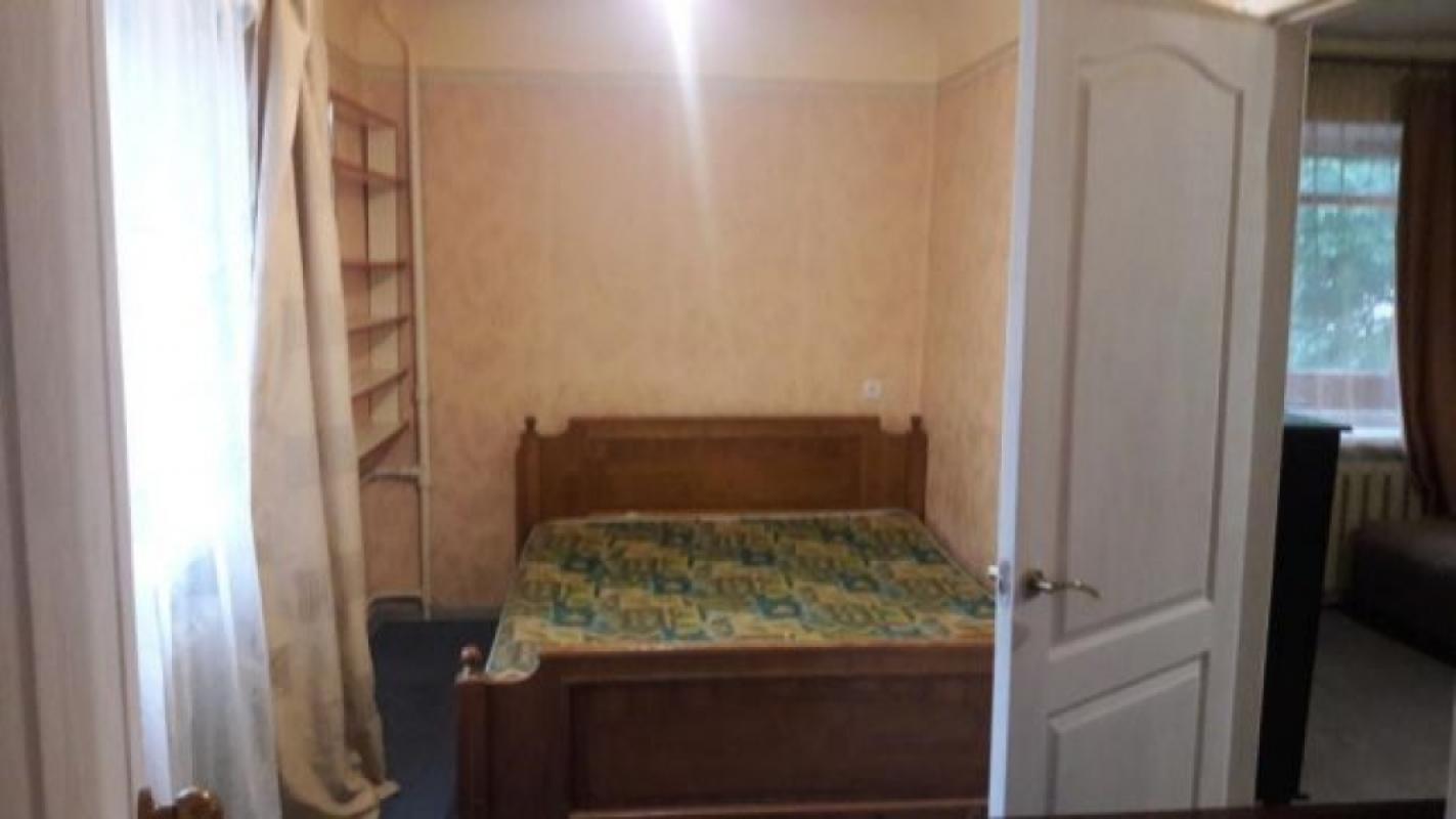 Sale 3 bedroom-(s) apartment 65 sq. m., Hvardiytsiv-Shyronintsiv Street 5б